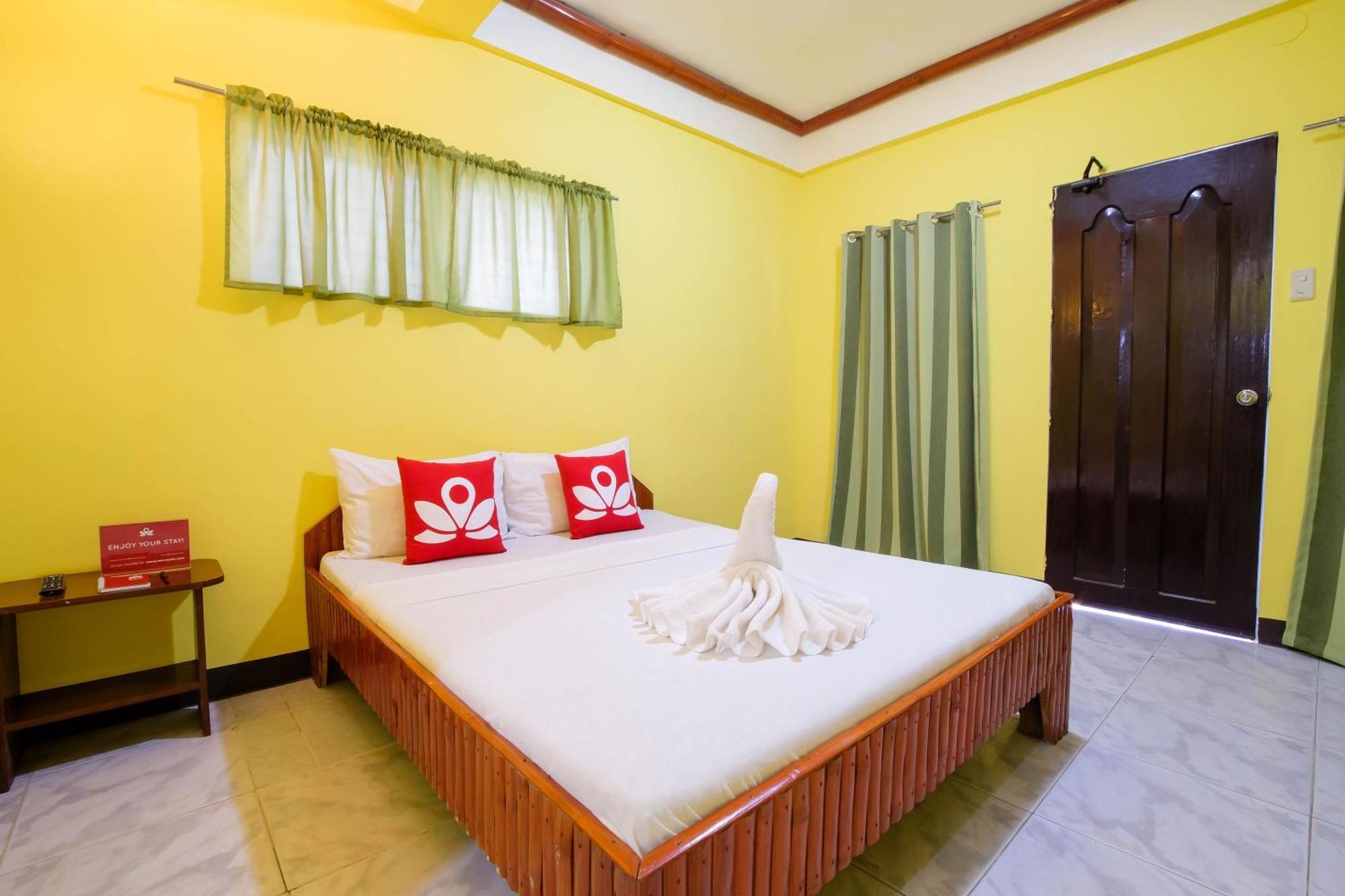 Zen Rooms White Beach Puerto Galera Exterior foto